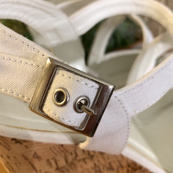 Wet Seal White Canvas Chunky Block Cork Heel Platform Sandals - Picture 6 of 13